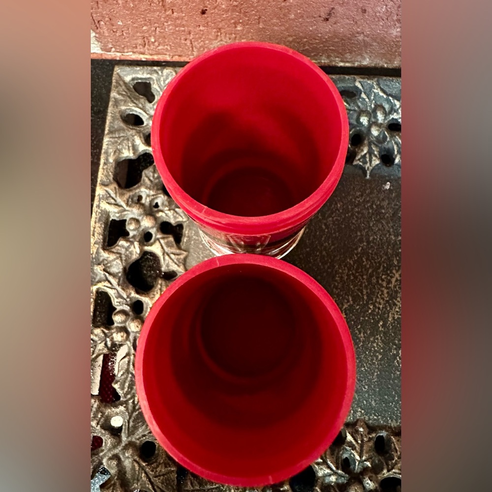 Vintage (1997) Coca-Cola Red, Black, Chrome Salt & Pepper Shaker Set - Picture 4 of 6
